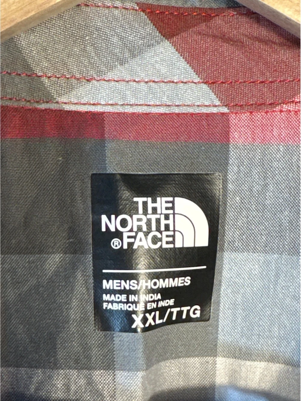 The North Face Men's XXL Short Sleeve Plaid Button-Up Shirt